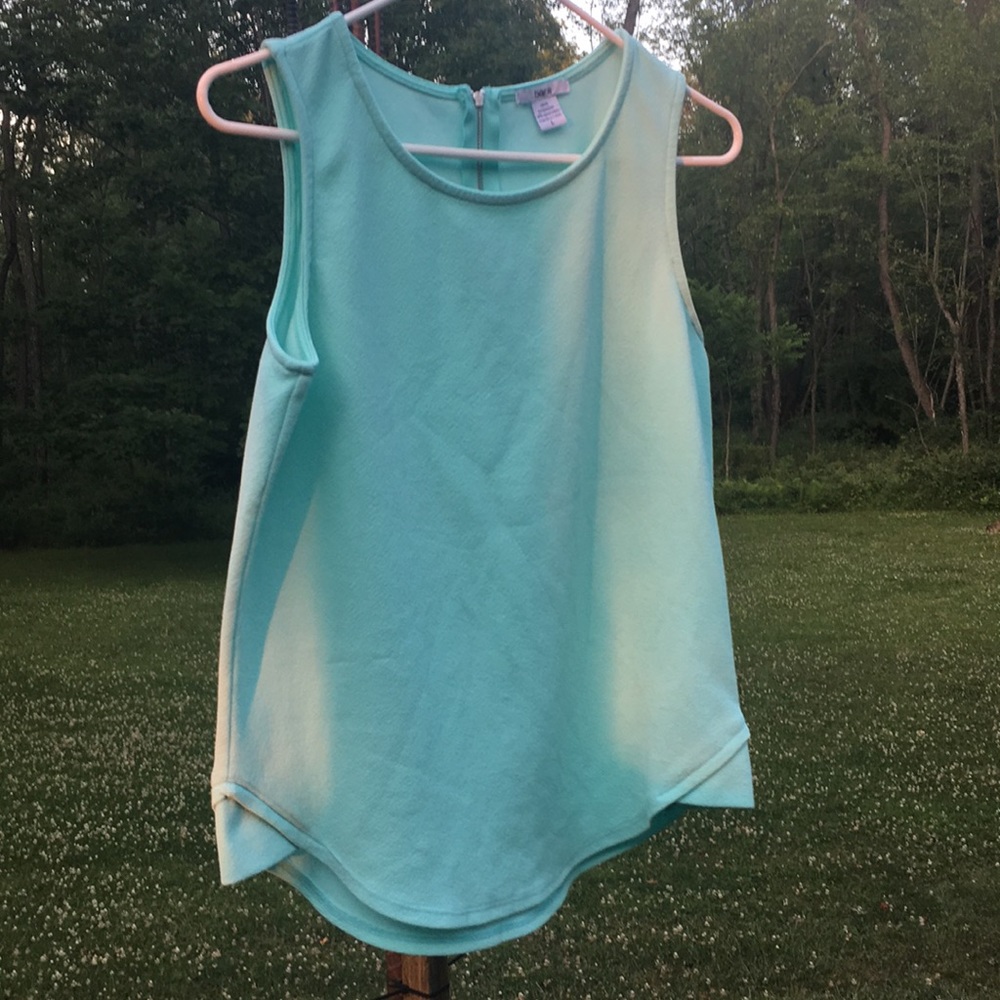 Sea foam tank top